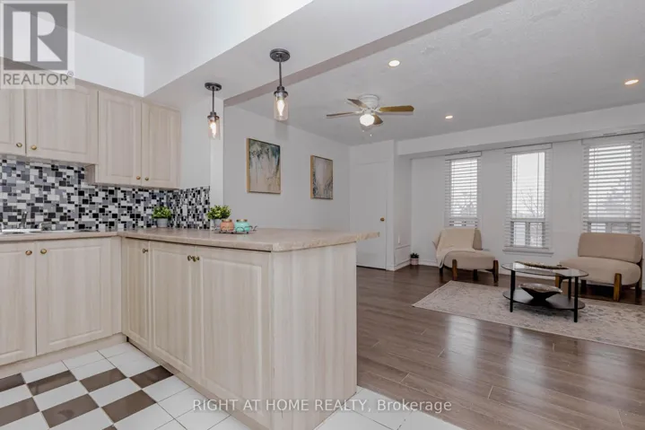 3 - 40 REXDALE BOULEVARD, Toronto (Rexdale-Kipling), Ontario M9W5Z3
