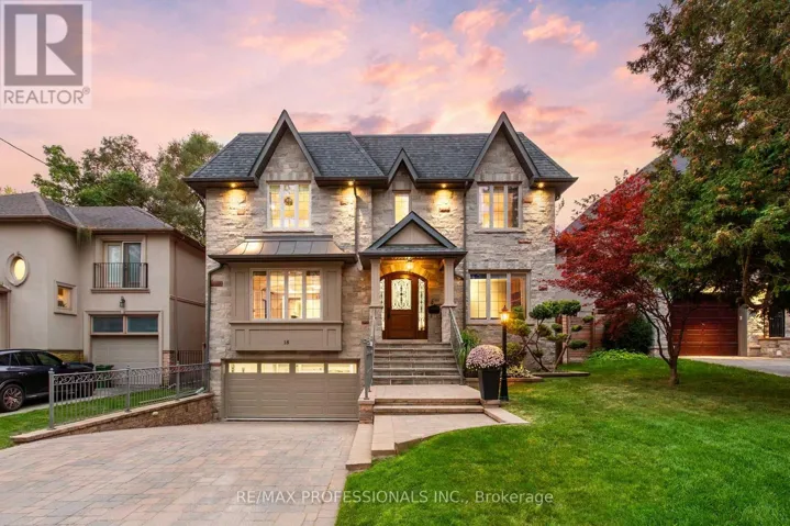18 HILLCROFT DRIVE, Toronto (Islington-City Centre West), Ontario M9B4X5