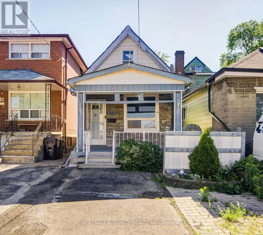 19 ROBINSON AVENUE, Toronto (Oakridge), Ontario M1L3S8