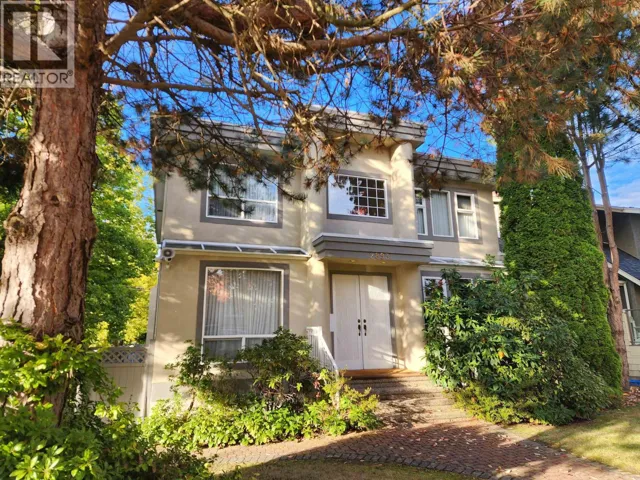 2893 W 20TH AVENUE, Vancouver, British Columbia V6L1H4