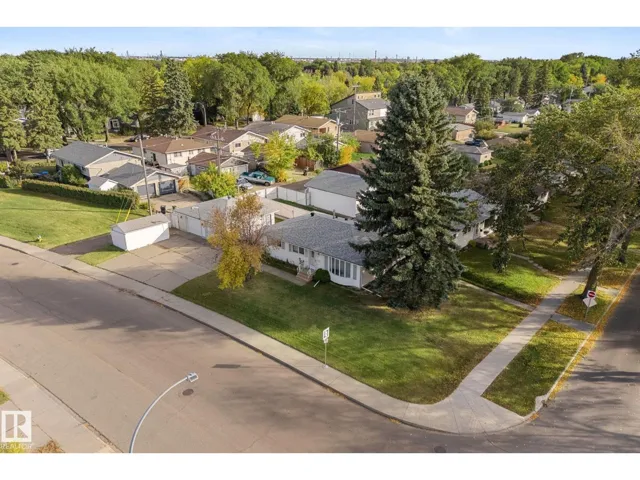 12227 58 ST NW, Edmonton, Alberta T5W3X6