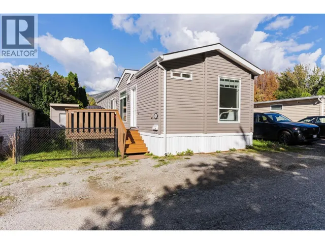 1699 Ross Road Unit# 201, West Kelowna, British Columbia V1Z1L8
