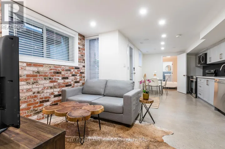 LOWER - 180 MARIA STREET, Toronto (Junction Area), Ontario M6P1W4