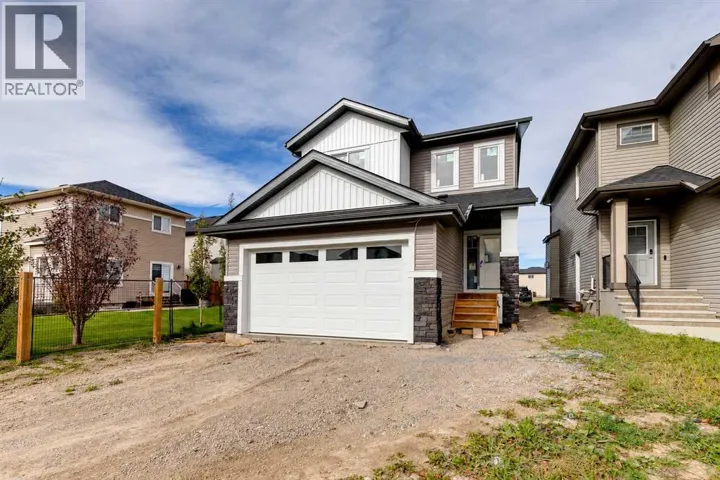 844 Hampshire Crescent NE, High River, Alberta T1V0E4