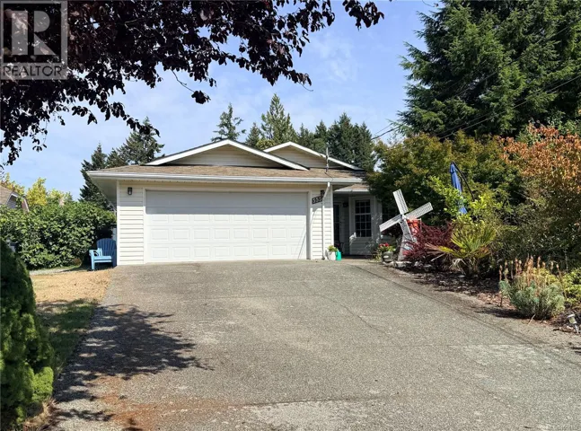 555 Hooper Pl, Ladysmith, British Columbia V9G1W5