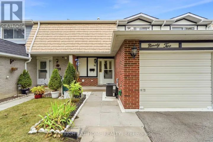92 - 92 ST ANDREWS DRIVE, Hamilton (Vincent), Ontario L8K6H4