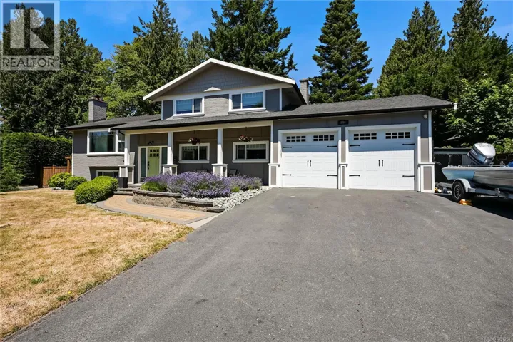 800 Alvarado Terr, Saanich, British Columbia V8Y1G4
