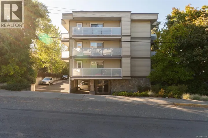 203 3230 Glasgow Ave, Saanich, British Columbia V8X1M2