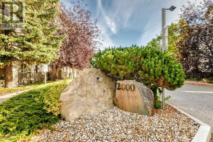 217, 2000 Somervale Court SW, Calgary, Alberta T2Y4J1