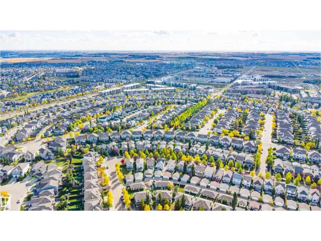 12035 18 AV SW, Edmonton, Alberta T6W1W3