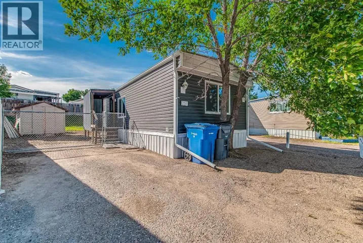 231 Fairchild Street SW, Medicine Hat, Alberta T1A7Z6