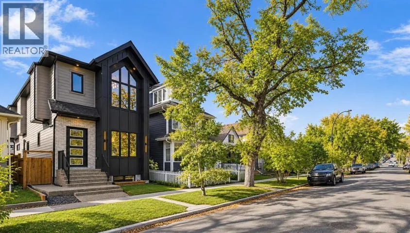 727 15 Street NW, Calgary, Alberta T2N2B3