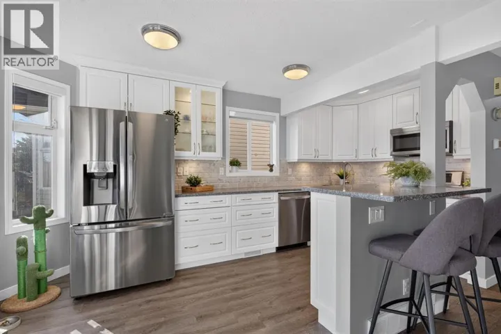 9, 567 Edmonton Trail NE, Airdrie, Alberta T4B2L4