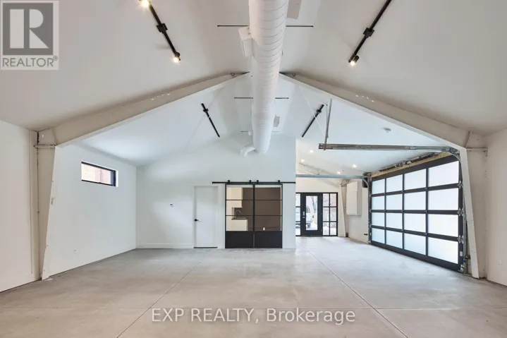 329 CATHERINE STREET, Ottawa, Ontario K1R5T4