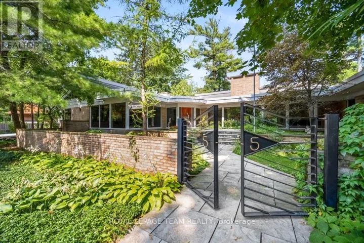 55 WILLINGDON ROAD, Ottawa, Ontario K1M2J6