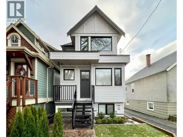162 E 43RD AVENUE, Vancouver, British Columbia V5W1S9