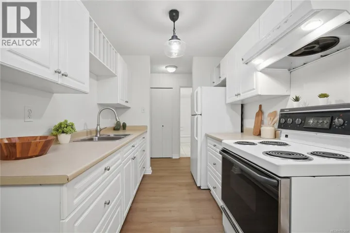 411 909 Pembroke St, Victoria, British Columbia V8T4Z5