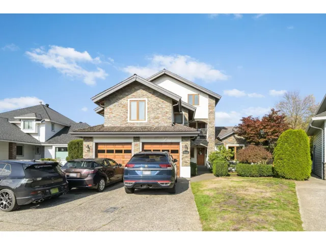 32351 NAKUSP DRIVE, Abbotsford, British Columbia V2T5C6
