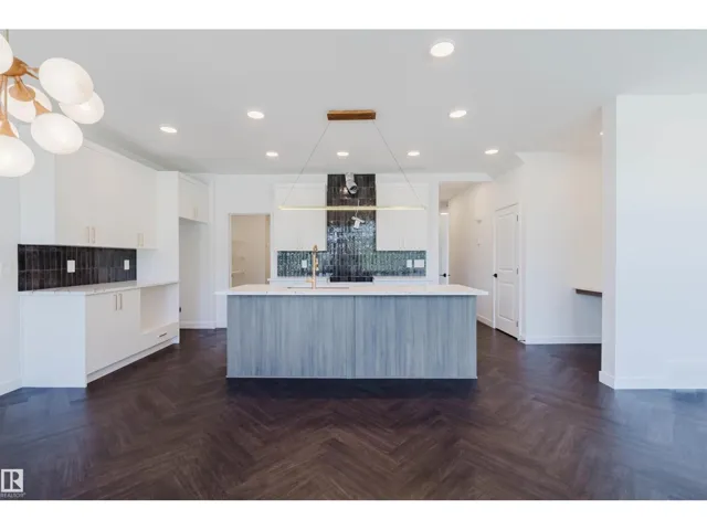 20624 43 AV NW, Edmonton, Alberta T6M3E3