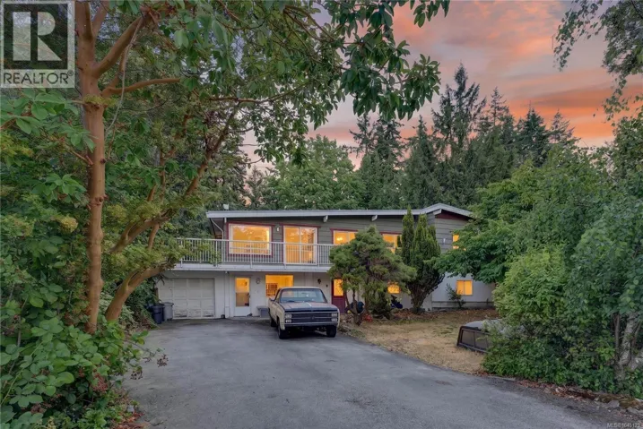 243 Maliview Dr, Salt Spring, British Columbia V8K1B7