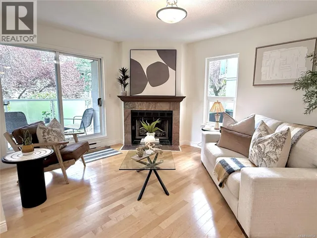 201 2520 Wark St, Victoria, British Columbia V8T5G6