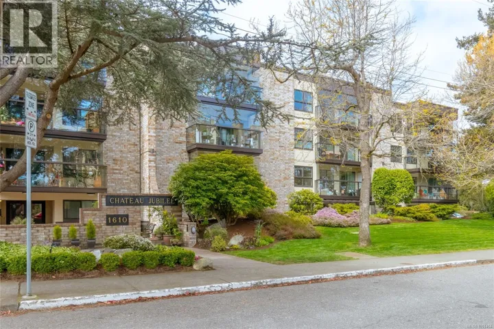 205 1610 Jubilee Ave, Victoria, British Columbia V8R6P3