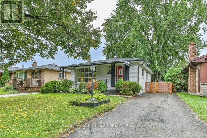 15 TALAVERA CRESCENT, London East (East I), Ontario N5V1K7