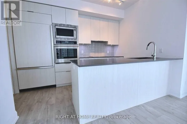 1703 - 56 ANNIE CRAIG DRIVE, Toronto (Mimico), Ontario M8V0C5