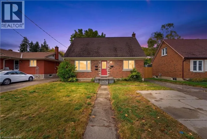 25 MEINZINGER Avenue, Kitchener, Ontario N2M3T3