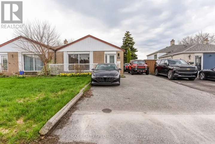 UPPER PORTION - 137 AVONDALE BOULEVARD, Brampton (Avondale), Ontario L6T1H5