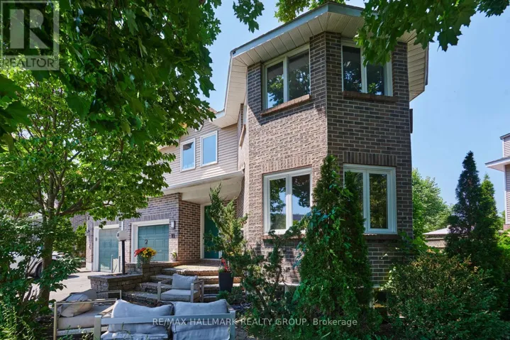 22 TERRACE DRIVE, Ottawa, Ontario K2H9N2