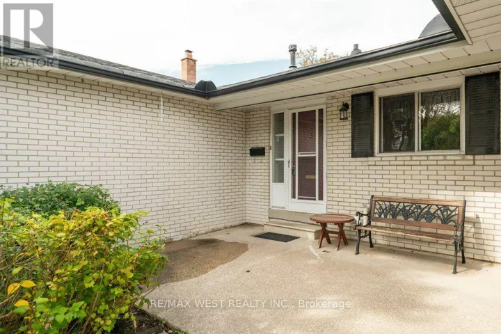 38 ALBACORE CRESCENT, Toronto (Woburn), Ontario M1H2L3
