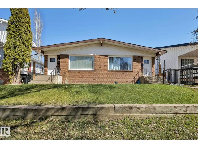 8823-8825 95 ST NW, Edmonton, Alberta T6C3W6