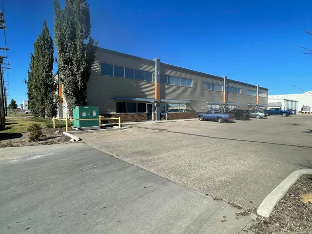 15634 - 112 Avenue NW, Edmonton, Alberta T5M2W1