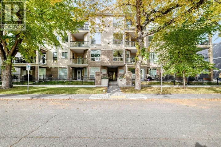 305, 3412 Parkdale Boulevard NW, Calgary, Alberta T2N3T4
