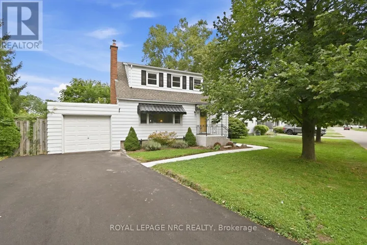 17 WINSTON ROAD, St. Catharines (Carlton/Bunting), Ontario L2M4R1