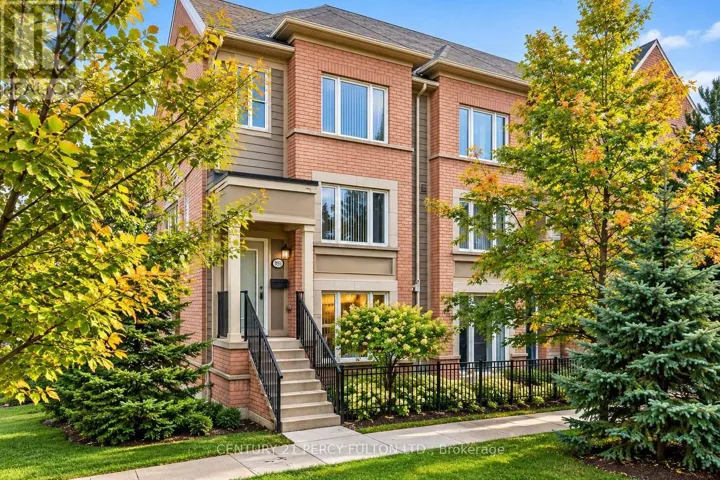 15951 BAYVIEW AVENUE, Aurora, Ontario L4G0S3