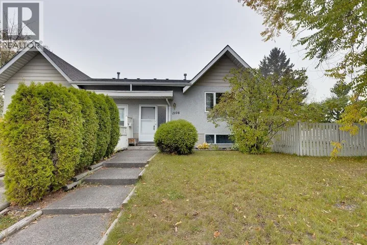2108 6TH AVENUE, Prince George, British Columbia V2M6E4
