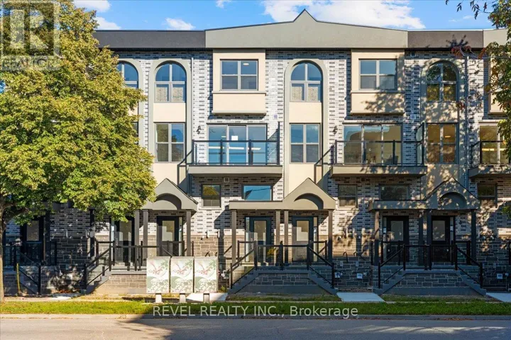 7 - 200 RAILWAY ENGINE HOUSE WAY, Whitby (Downtown Whitby), Ontario L1N0P7