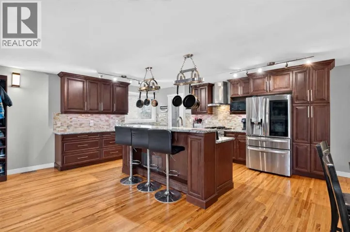 907 Ranchview Crescent NW, Calgary, Alberta T3G1A4
