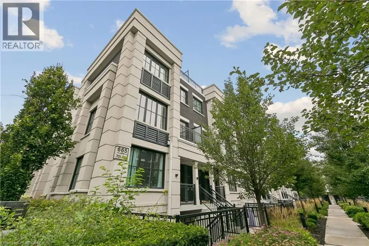 665 CRICKLEWOOD Drive Unit# 703, Mississauga, Ontario L5G0B9