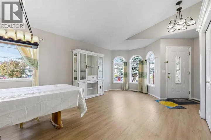 34 Applestone Park SE, Calgary, Alberta T2A7W2