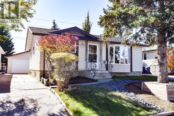 248 Bracewood Road SW, Calgary, Alberta T2W3C1