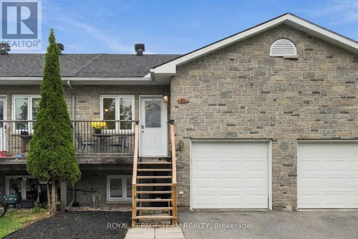 24 FARM STREET, Mississippi Mills, Ontario K0A1A0