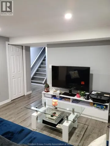 1519 LABADIE ROAD, Windsor, Ontario N8Y4H3