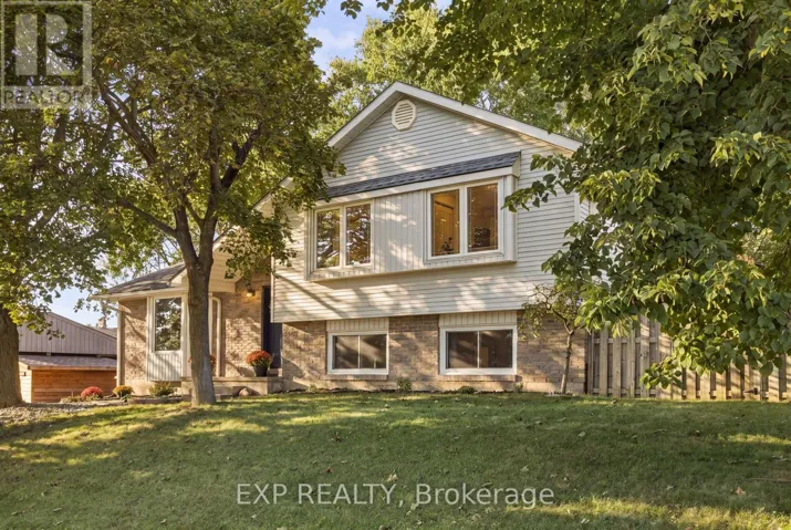 178 LAURENTIAN DRIVE, Waterloo, Ontario N2E1Y3