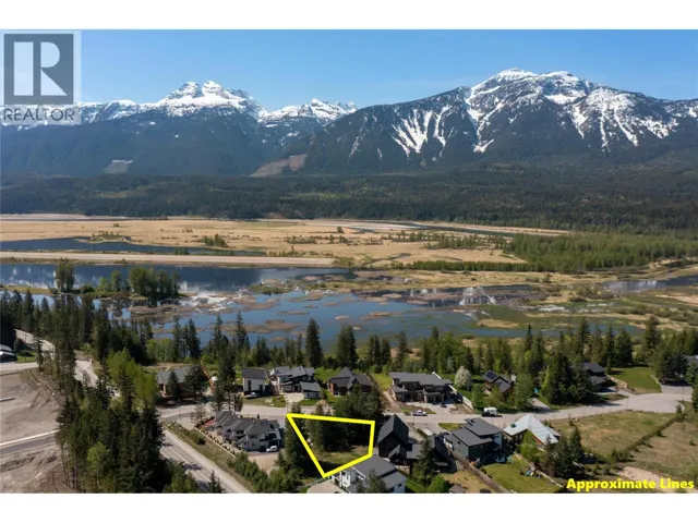 1350 Lee Road, Revelstoke, British Columbia V0E2S1