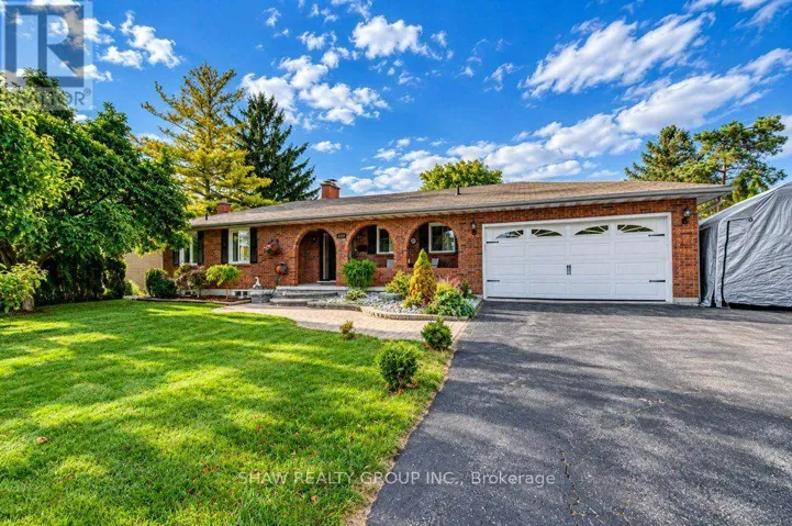 1370 THORMAN PLACE, Cambridge, Ontario N3H4K5