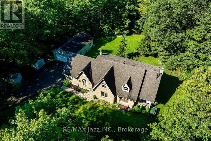 20 TIMBERLANE COURT, Clarington, Ontario L1E2H1