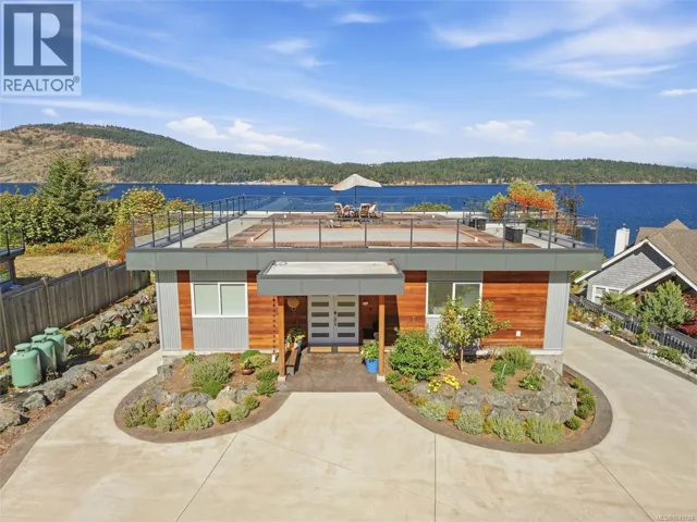 8578 Rumming Rd, Lantzville, British Columbia V0R2H0